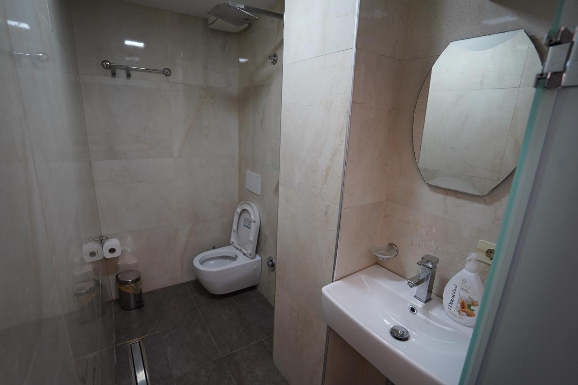 Driti Central Hotel Tiran Dış mekan fotoğraf